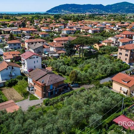 Casa Degli Zii Appartamento Letizia Luni Luaran gambar