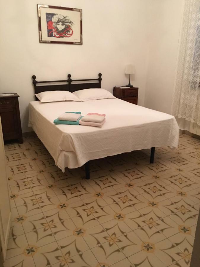 Casa Degli Zii Appartamento Letizia Luni Luaran gambar